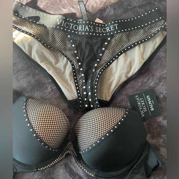 Belmain Victoria Secret
EXCLUSIVE RUNWAY - sold out! Bra and matching panty - Picture 5 of 5